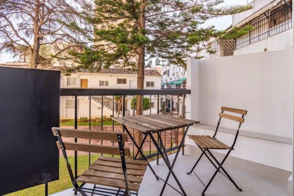 Playa Carihuela By Hdc Apartments Torremolinos Ngoại thất bức ảnh